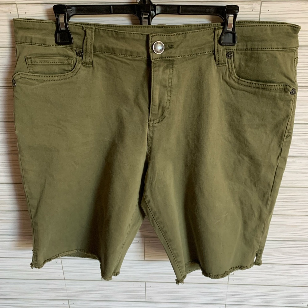 Kut from the kloth Olive Green Cutoff Shorts raw hem like new Natalie Bermuda
